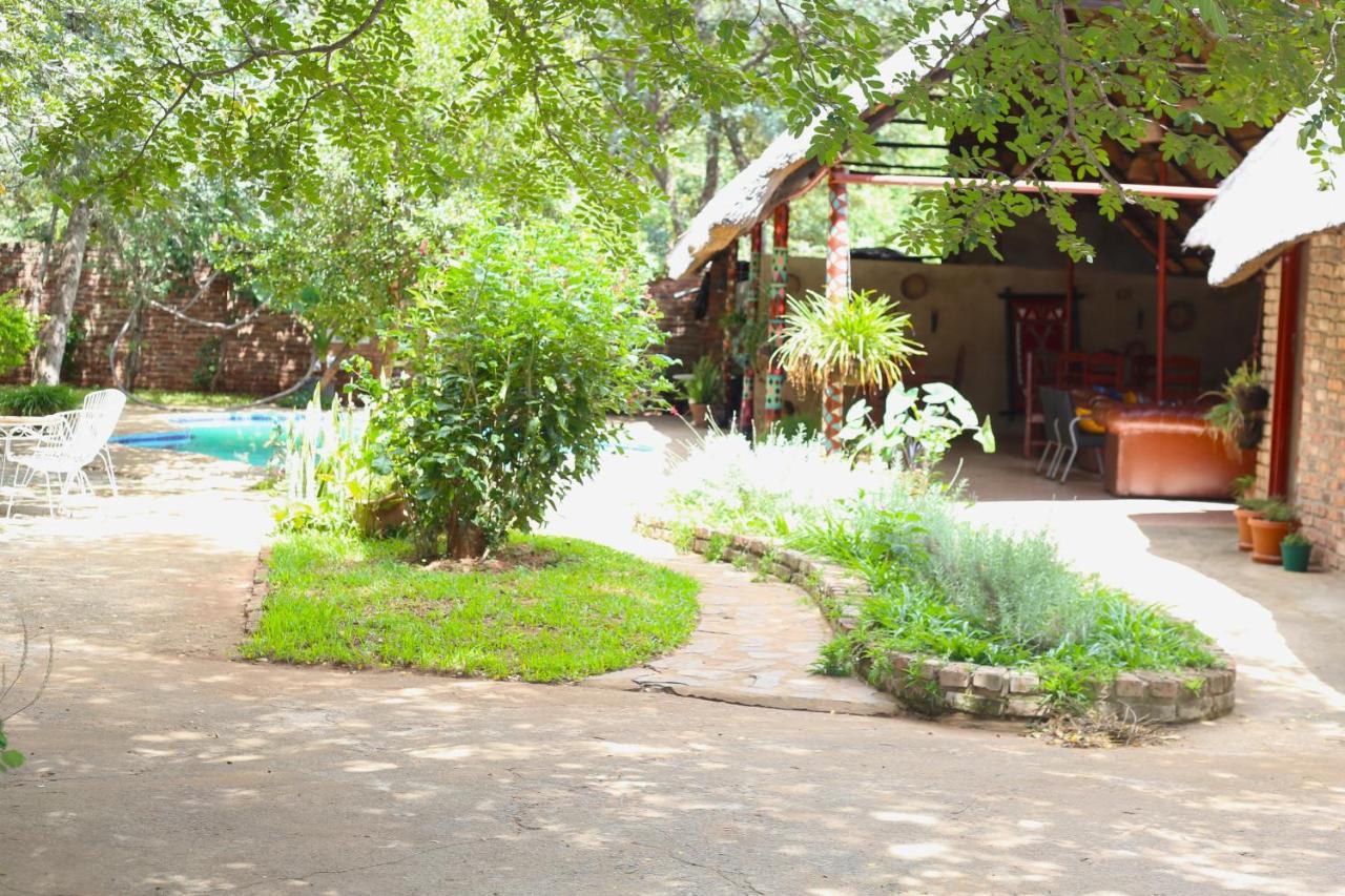 Mawuya Lodge Victoria Falls Exterior foto