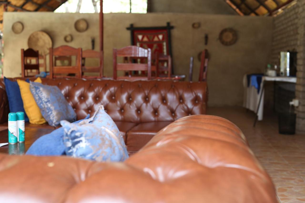 Mawuya Lodge Victoria Falls Exterior foto