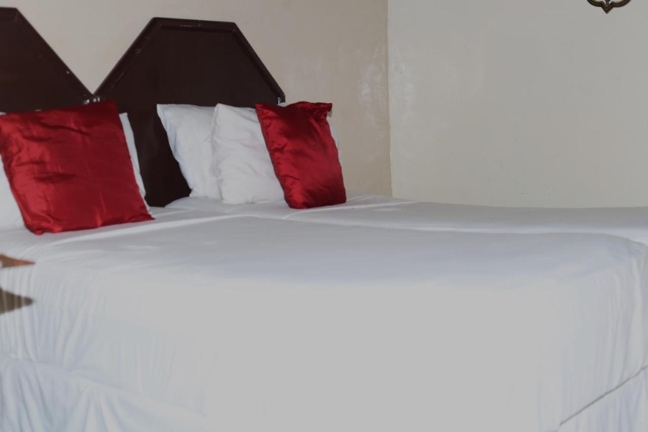 Mawuya Lodge Victoria Falls Exterior foto